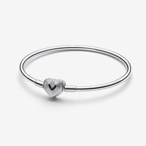 Pandora Radiating Heart Clasp Bangle in solid sterling silver - 6.7"